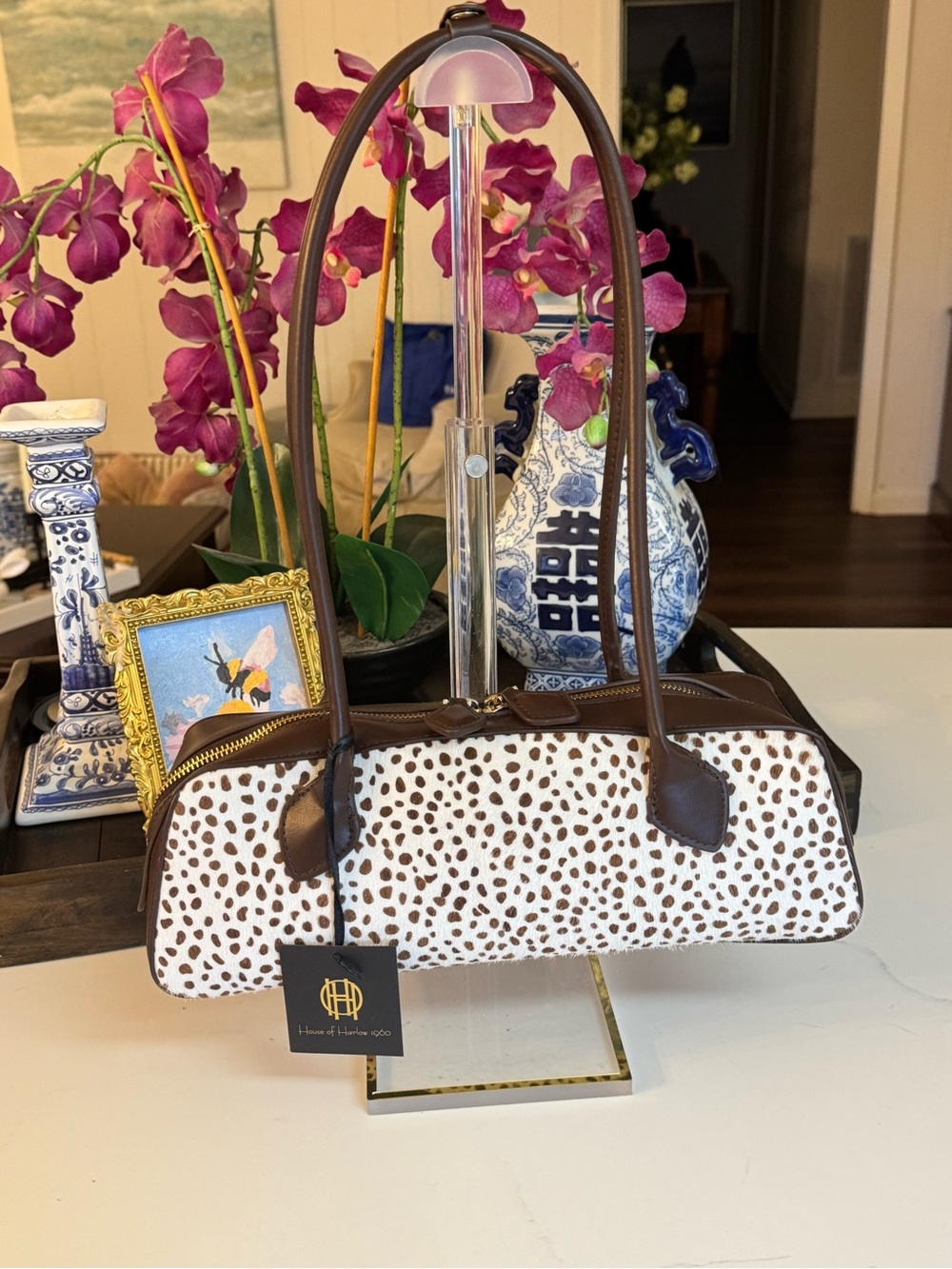 🤎🤍 NWT HOUSE OF HARLOW 1960 CALF HAIR LEATHER SHOULDER BAG!